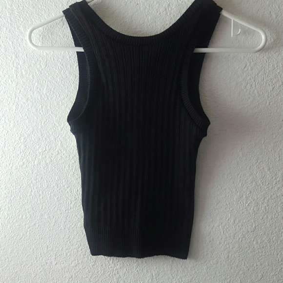 🤩On sale for a few hours💥 Crop top - Picture 2 of 3